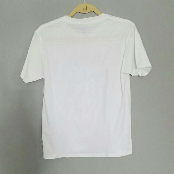 LAST ONE! 'More Issues Than Vogue' t-shirt - Picture 3 of 4